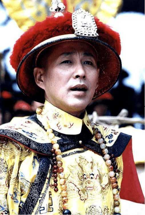 康熙爆料大姐是谁呀视频,大姐身份揭秘，视频揭示惊人真相